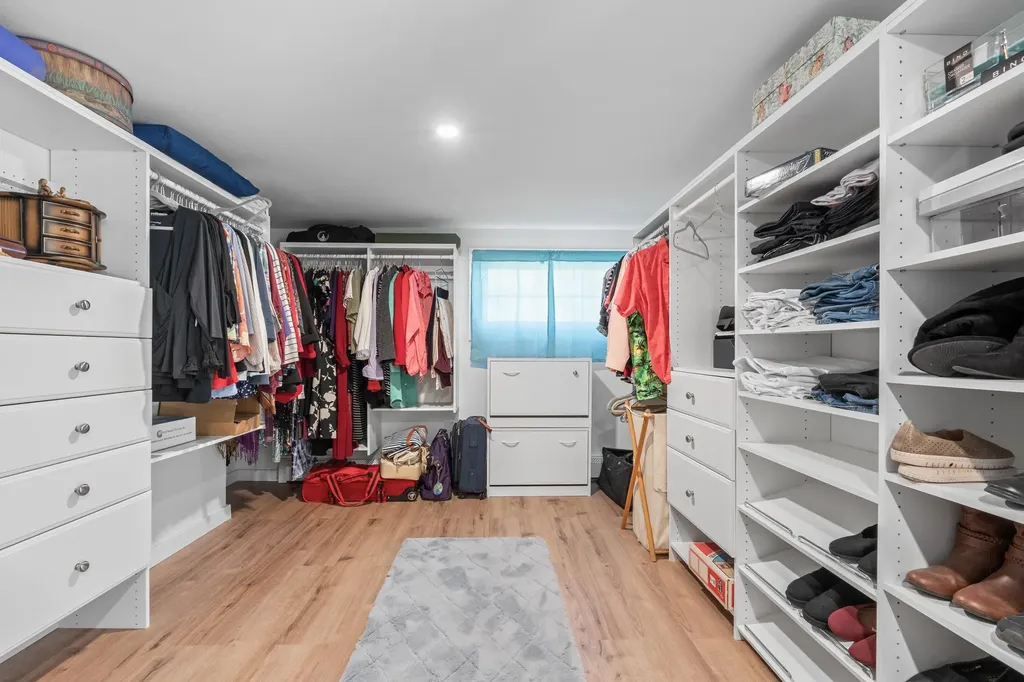 30 Cedar Point Road Durham NH 03824