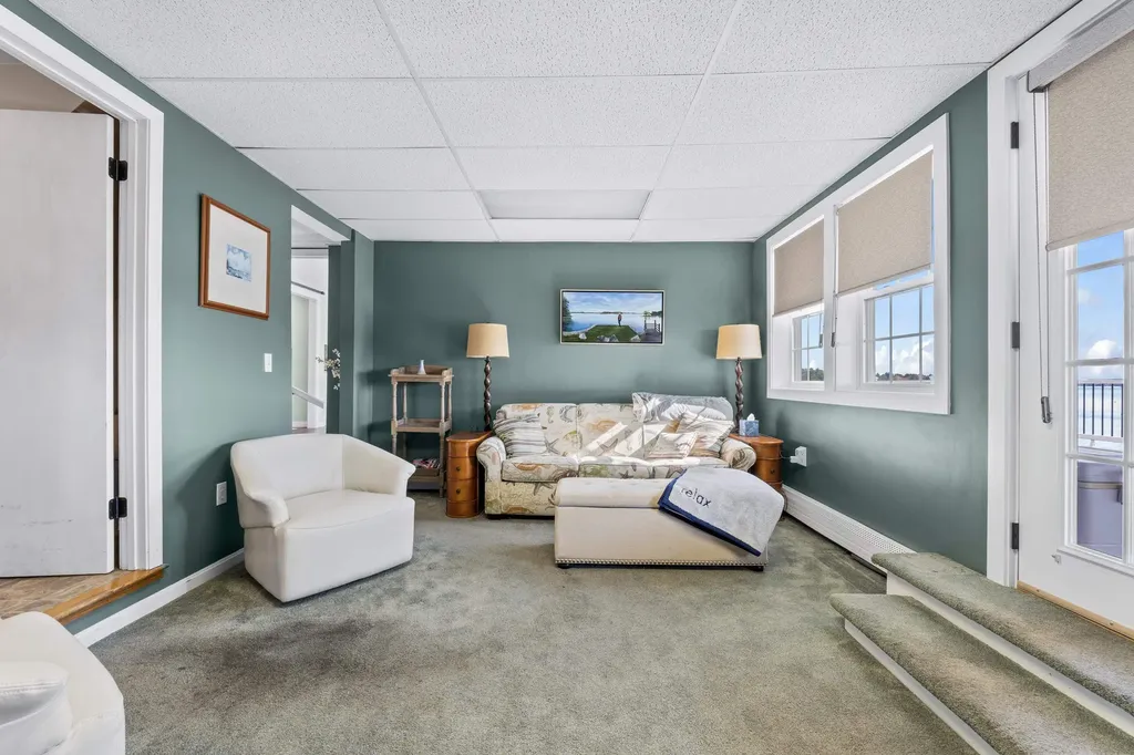 30 Cedar Point Road Durham NH 03824