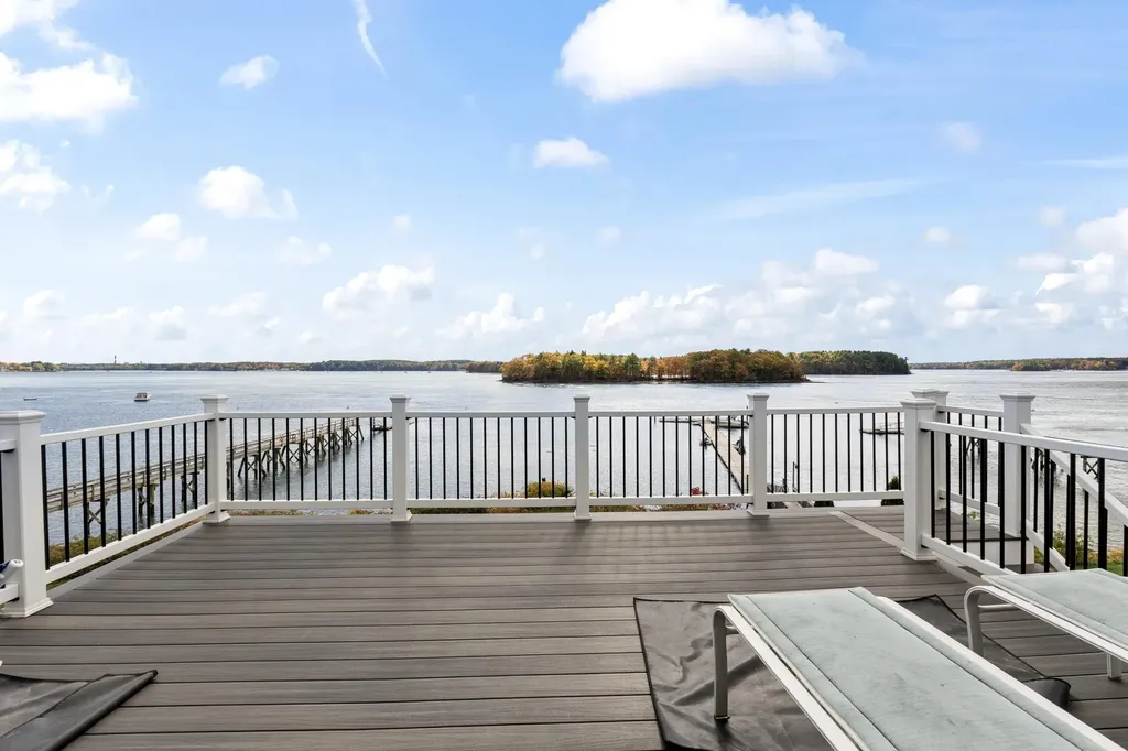 30 Cedar Point Road Durham NH 03824