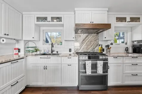 30 Cedar Point Road Durham NH 03824