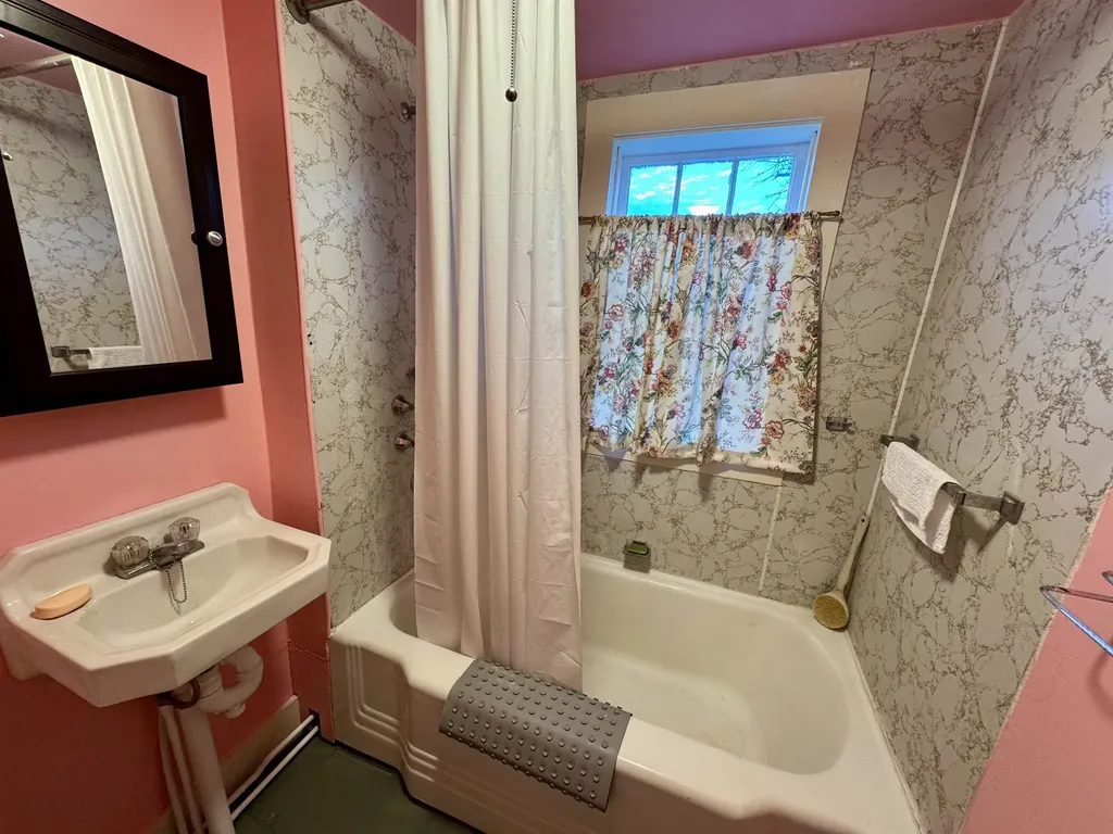 74 Chicken Farm Road Corinth VT 05040