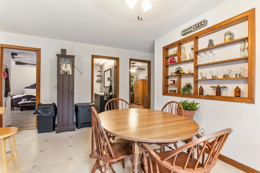 2016 Hinman Settler Road Newport City VT 05855