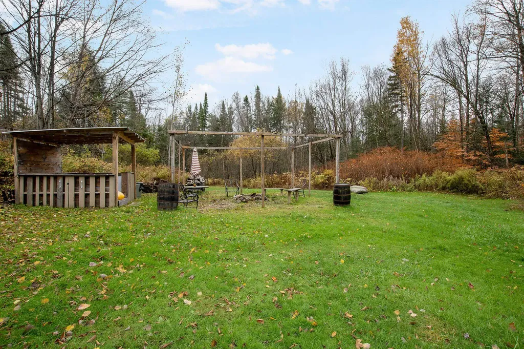 2016 Hinman Settler Road Newport City VT 05855