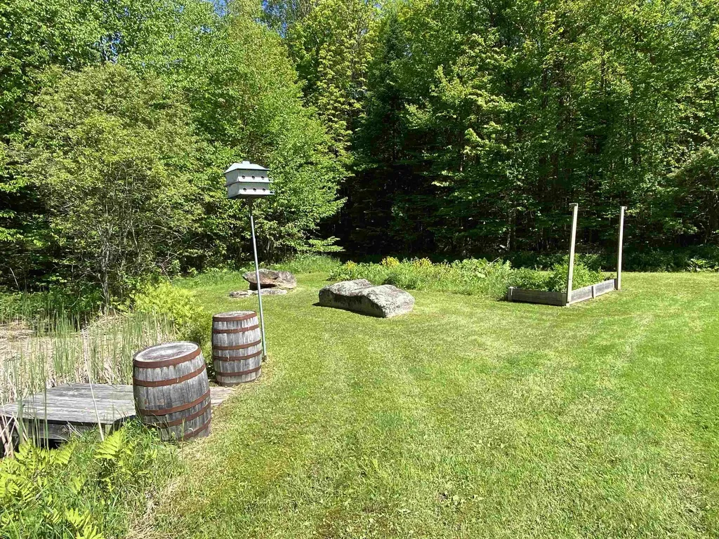 2016 Hinman Settler Road Derby VT 05829
