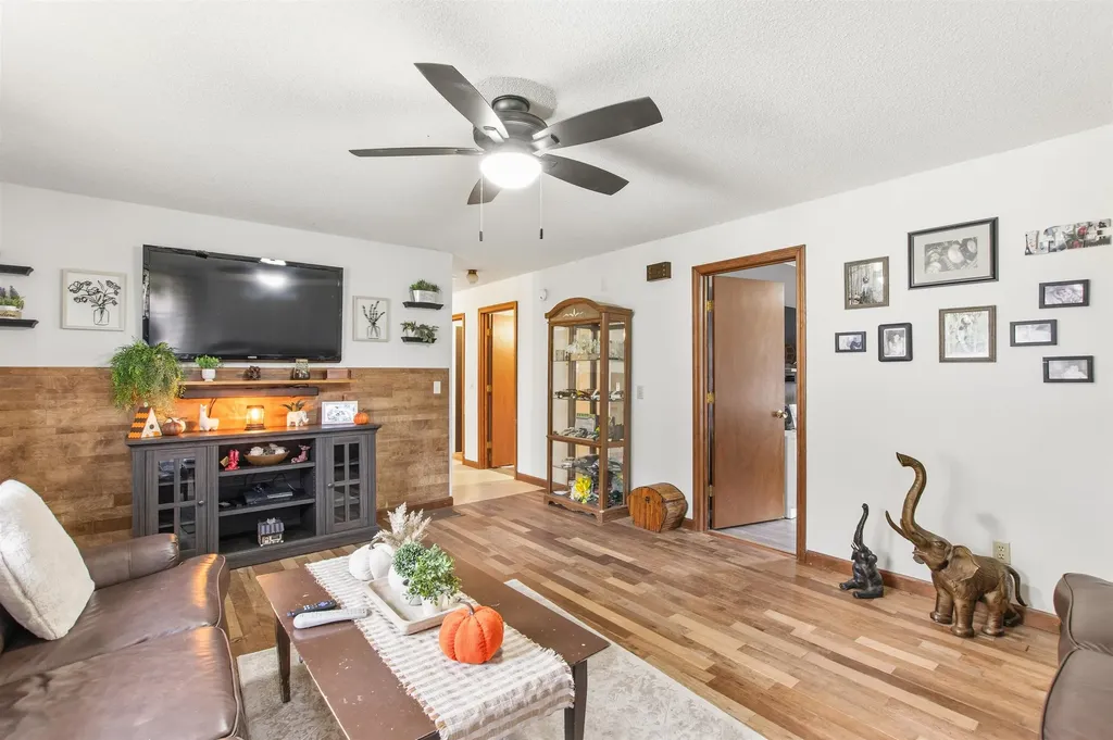 2016 Hinman Settler Road Newport City VT 05855