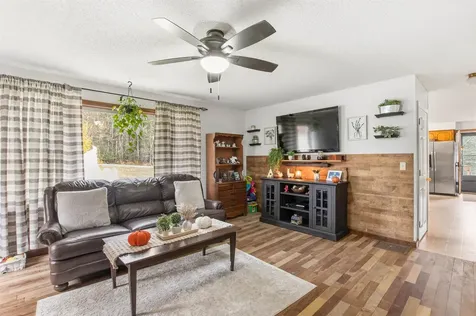 2016 Hinman Settler Road Newport City VT 05855