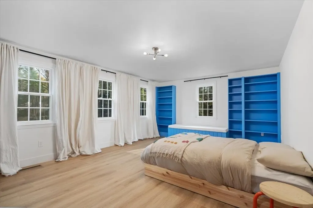 18 Storybrook Lane Amherst NH 03031