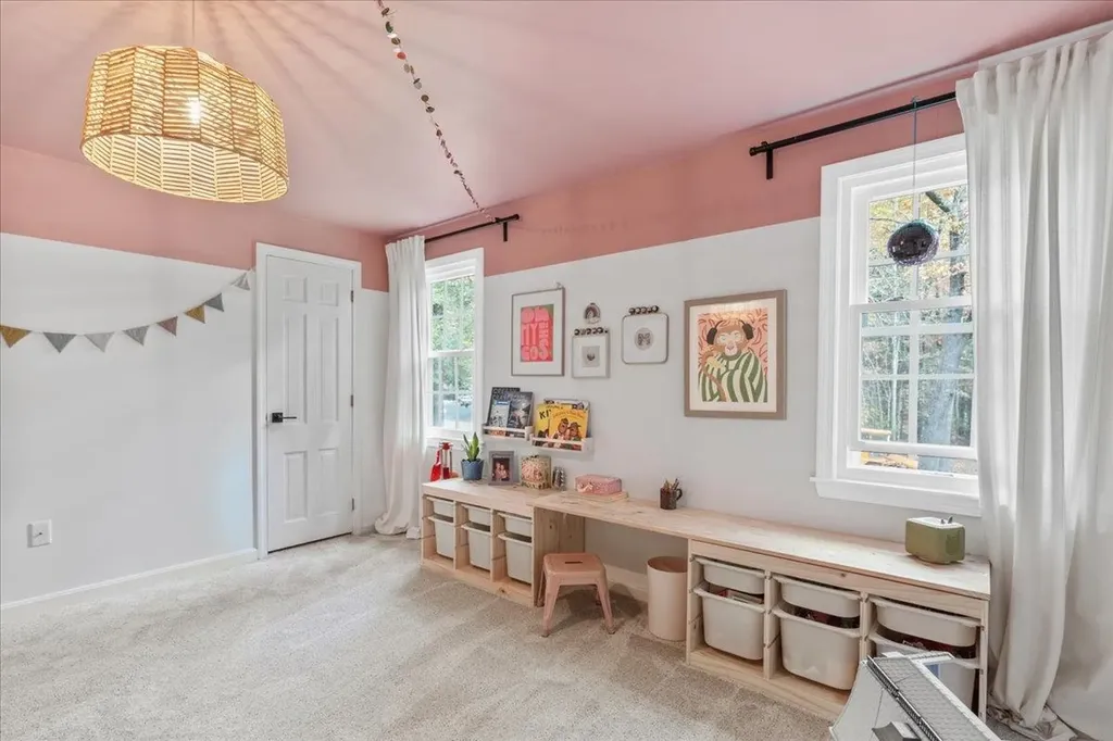 18 Storybrook Lane Amherst NH 03031