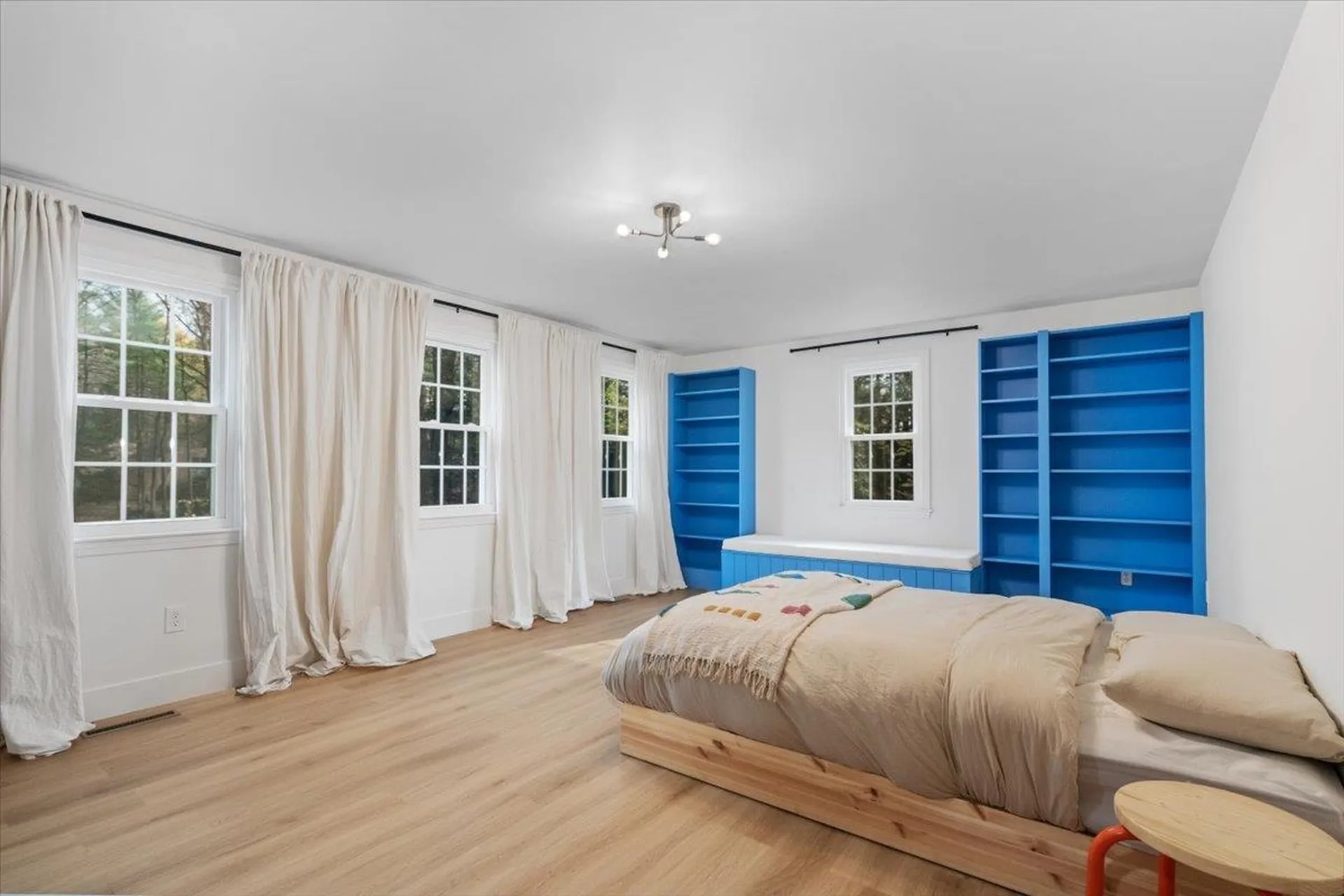 18 Storybrook Lane Amherst NH 03031