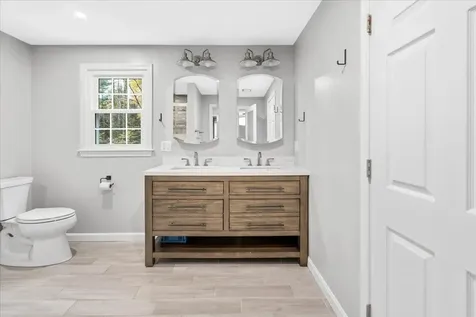 18 Storybrook Lane Amherst NH 03031