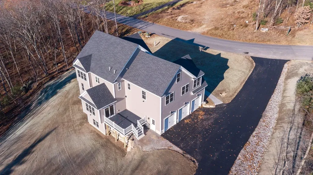 20 Hilliard Road Kensington NH 03833