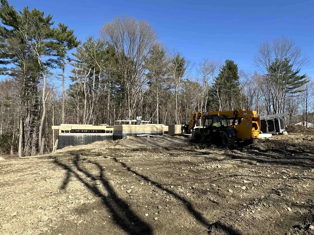 20 Hilliard Road Kensington NH 03833-5516