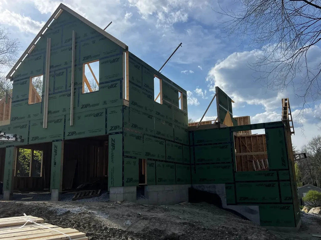 20 Hilliard Road Kensington NH 03833-5516