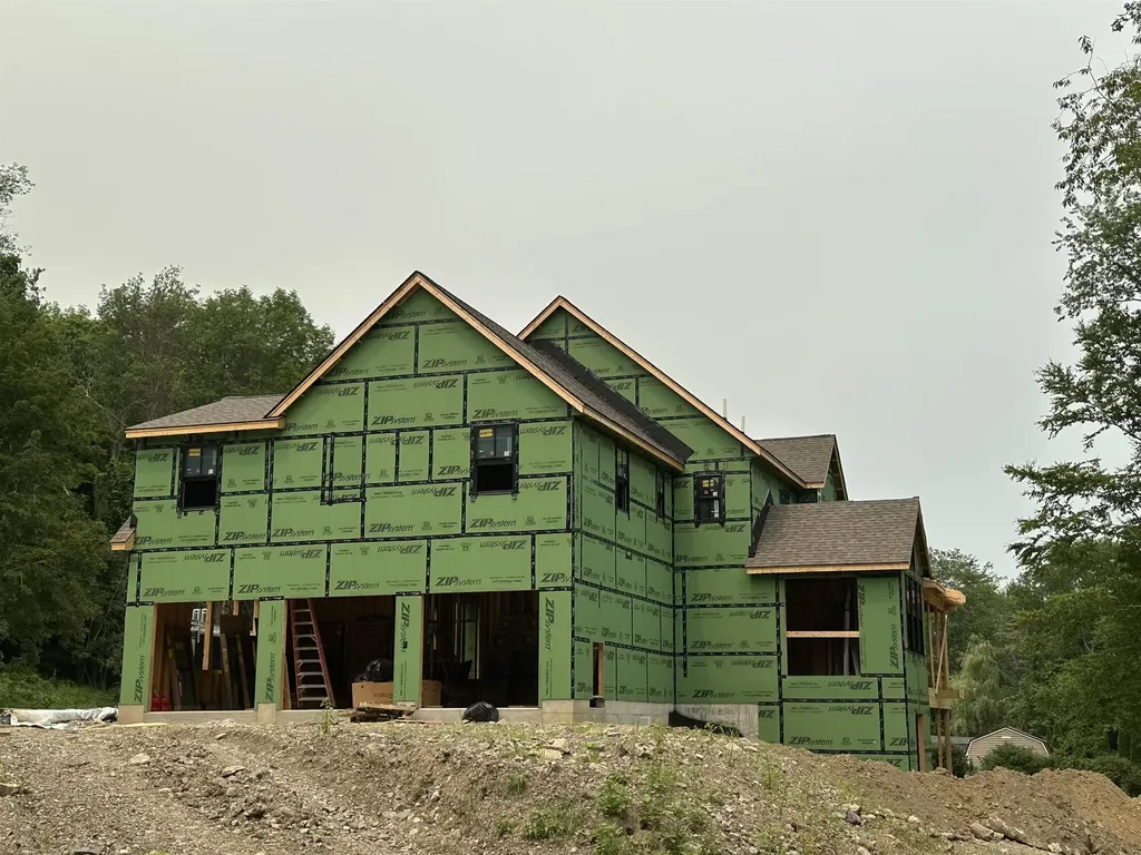 20 Hilliard Road Kensington NH 03833-5516