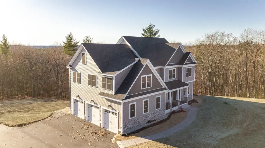 20 Hilliard Road Kensington NH 03833