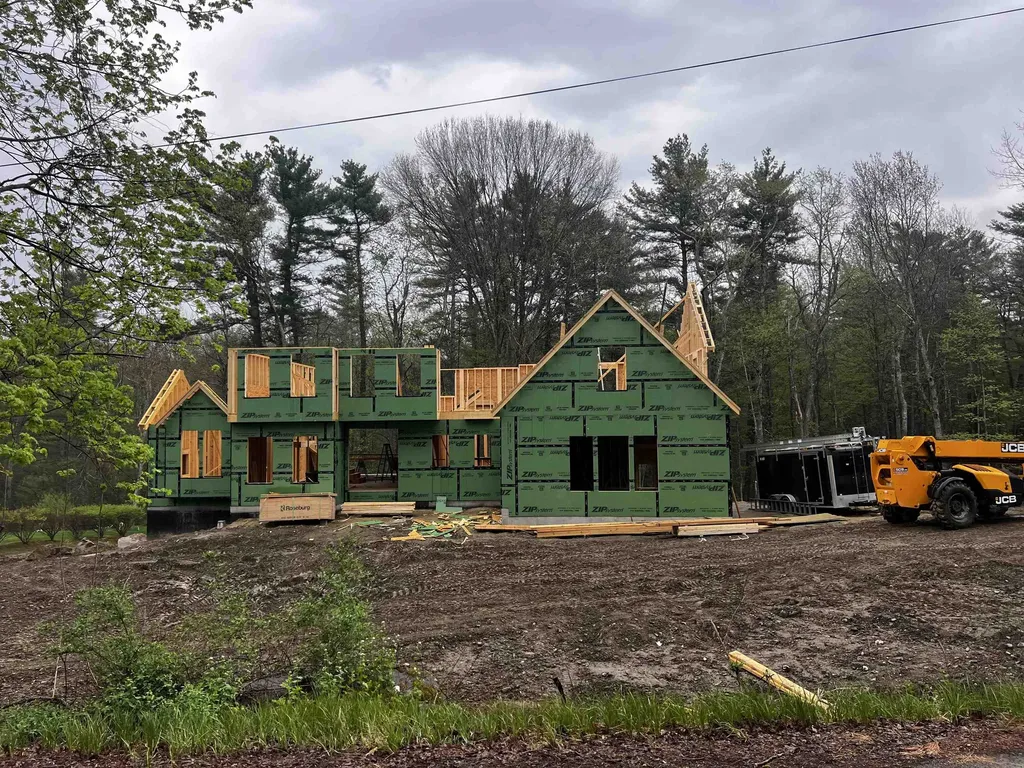 20 Hilliard Road Kensington NH 03833-5516