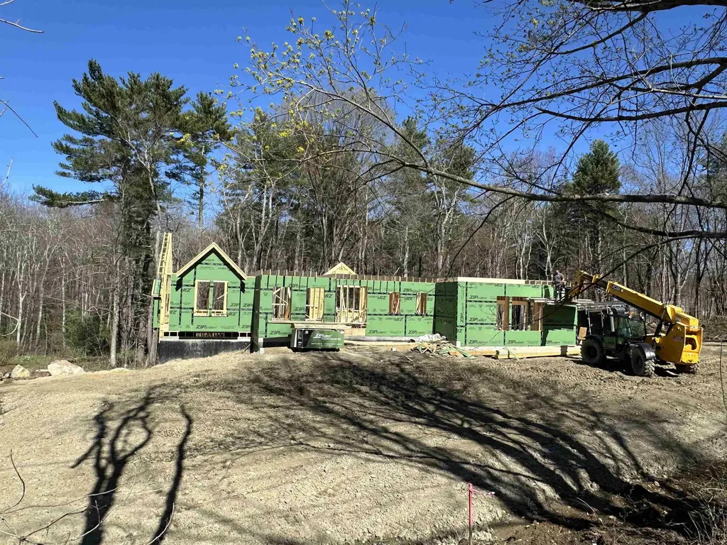 20 Hilliard Road Kensington NH 03833-5516
