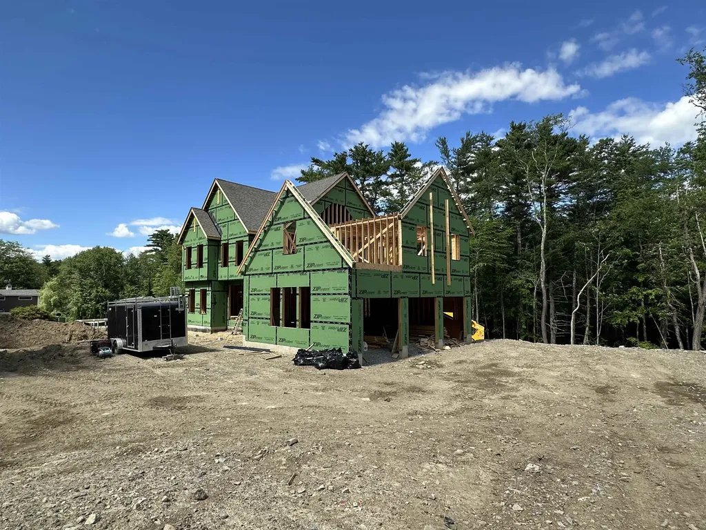 20 Hilliard Road Kensington NH 03833-5516