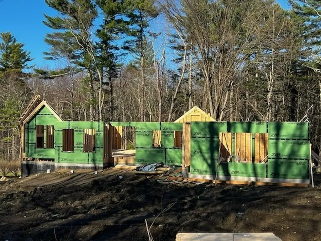 20 Hilliard Road Kensington NH 03833-5516