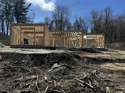 20 Hilliard Road Kensington NH 03833-5516