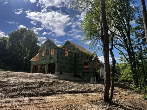 20 Hilliard Road Kensington NH 03833-5516