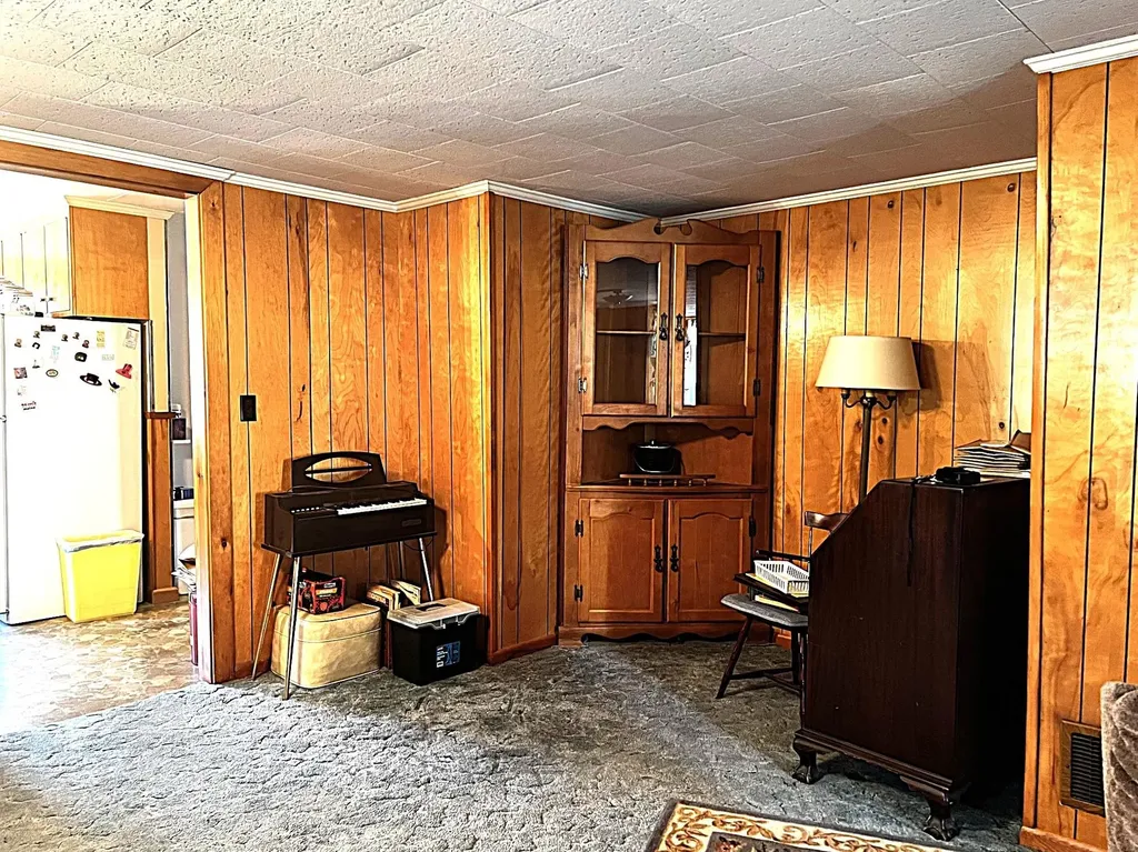 54 Franklin Road Salisbury NH 03268