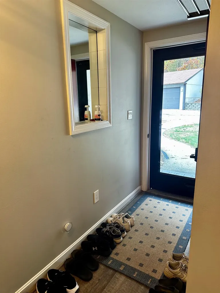 22 Essex Green Court Merrimack NH 03054