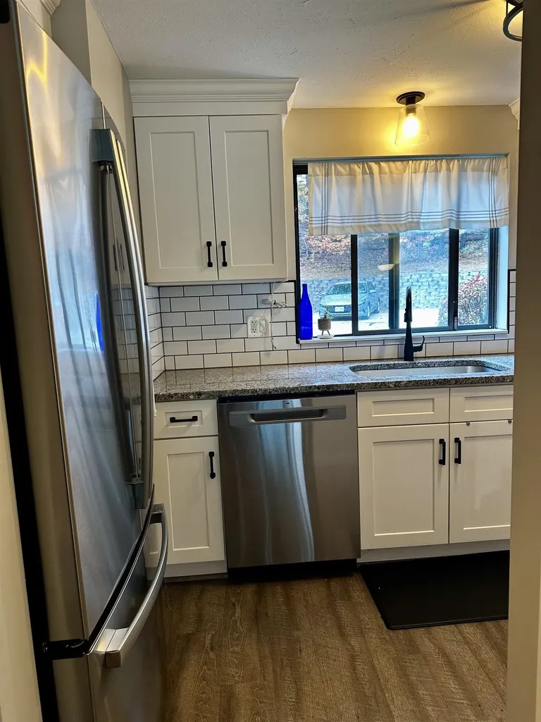 22 Essex Green Court Merrimack NH 03054