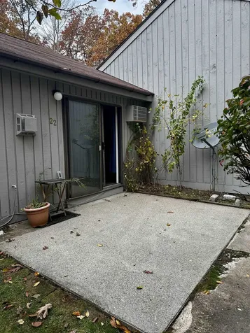 22 Essex Green Court Merrimack NH 03054