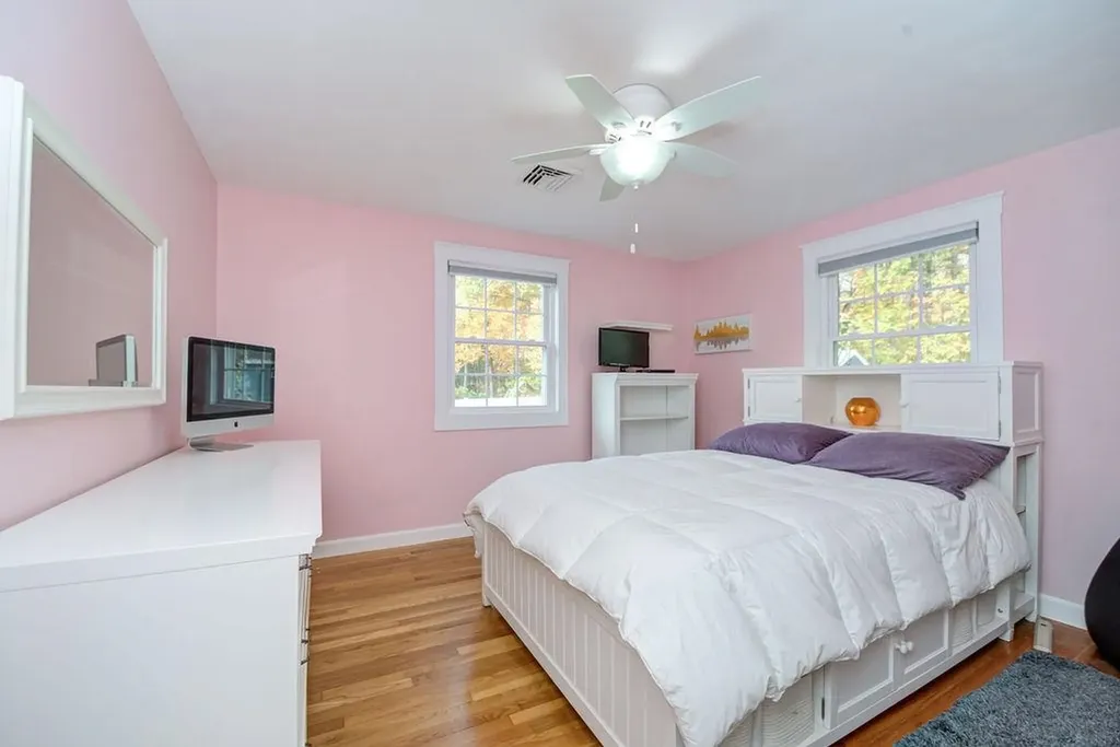 11 Sleepy Hollow Road Atkinson NH 03811