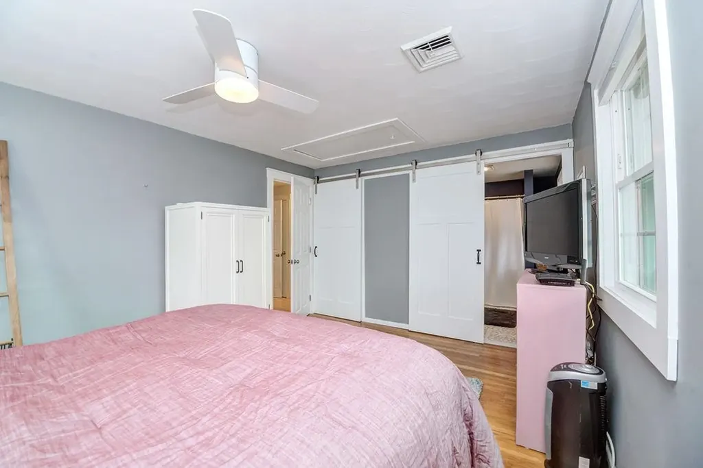 11 Sleepy Hollow Road Atkinson NH 03811