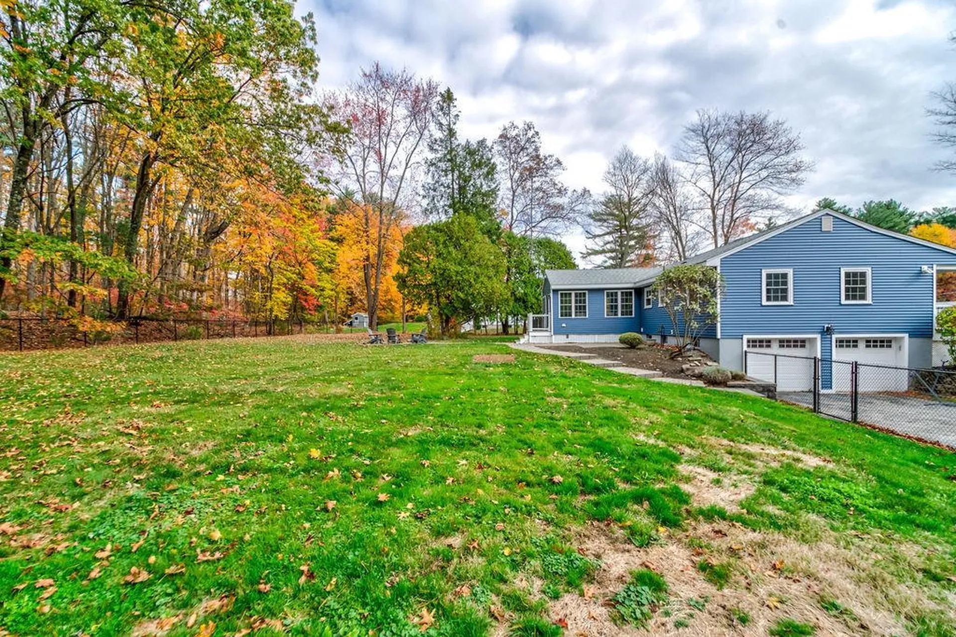 11 Sleepy Hollow Road Atkinson NH 03811