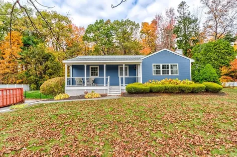 11 Sleepy Hollow Road Atkinson NH 03811