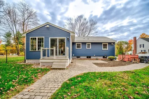 11 Sleepy Hollow Road Atkinson NH 03811