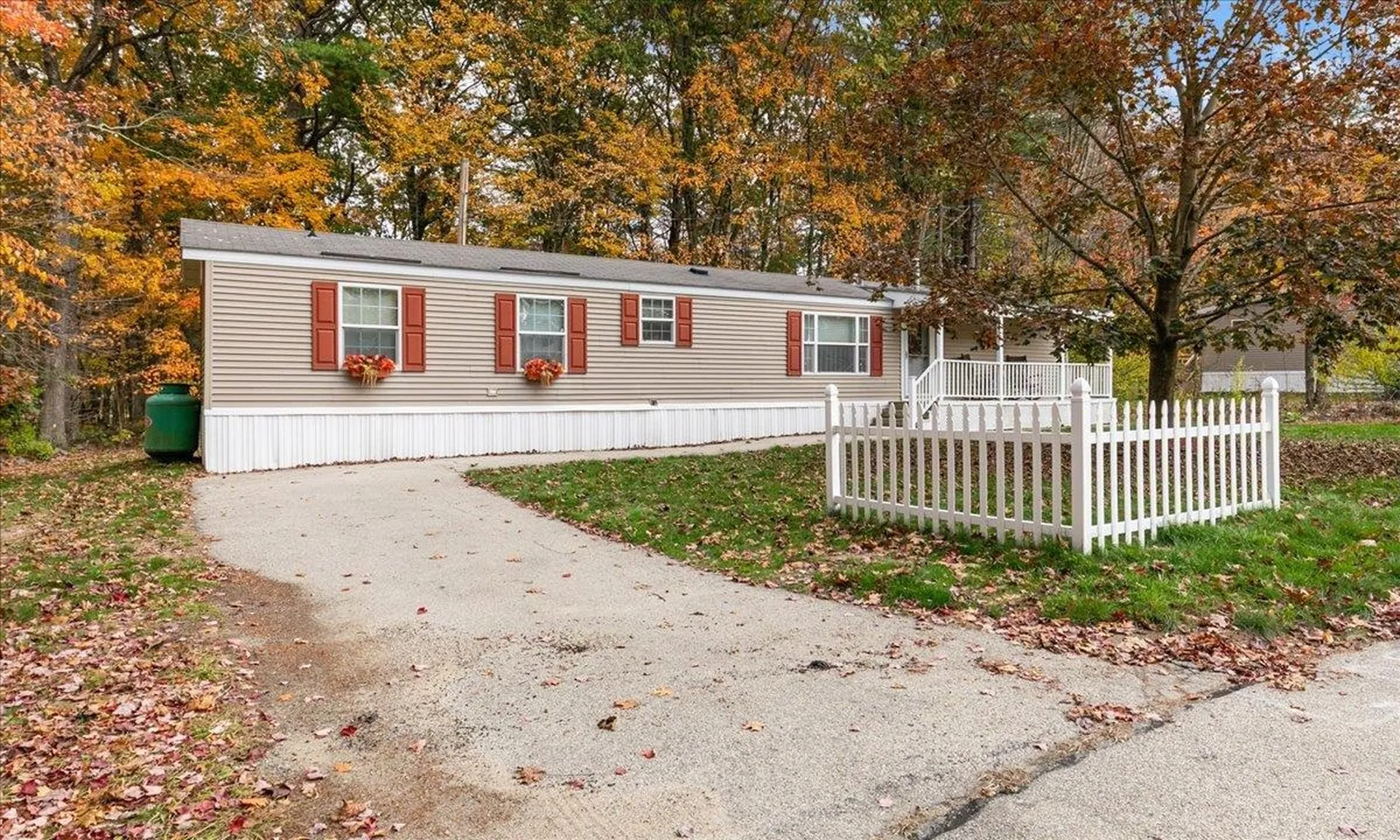 38 Rosemary Street Salem NH 03079