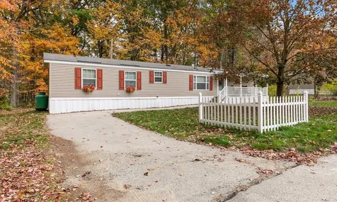 38 Rosemary Street Salem NH 03079