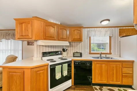 38 Rosemary Street Salem NH 03079