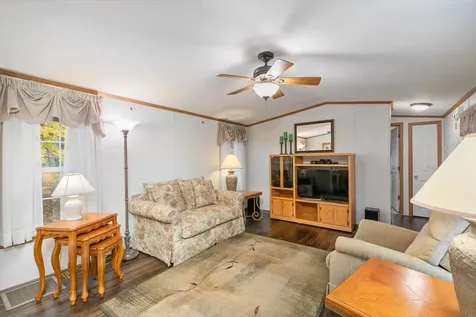 38 Rosemary Street Salem NH 03079