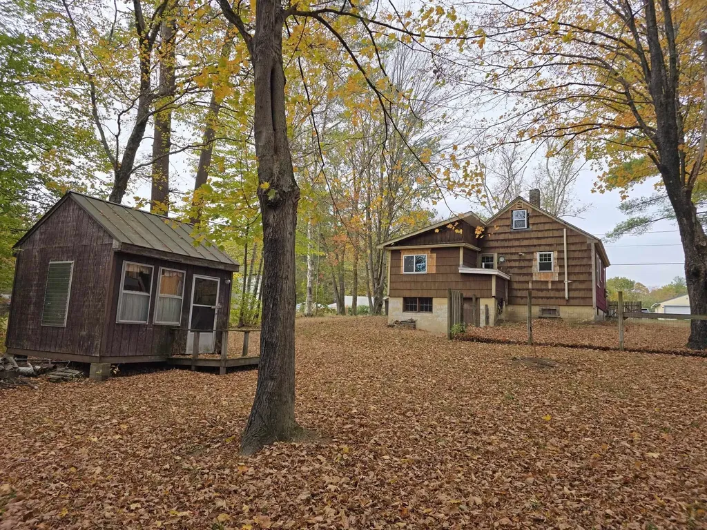 8 42nd Street Claremont NH 03743