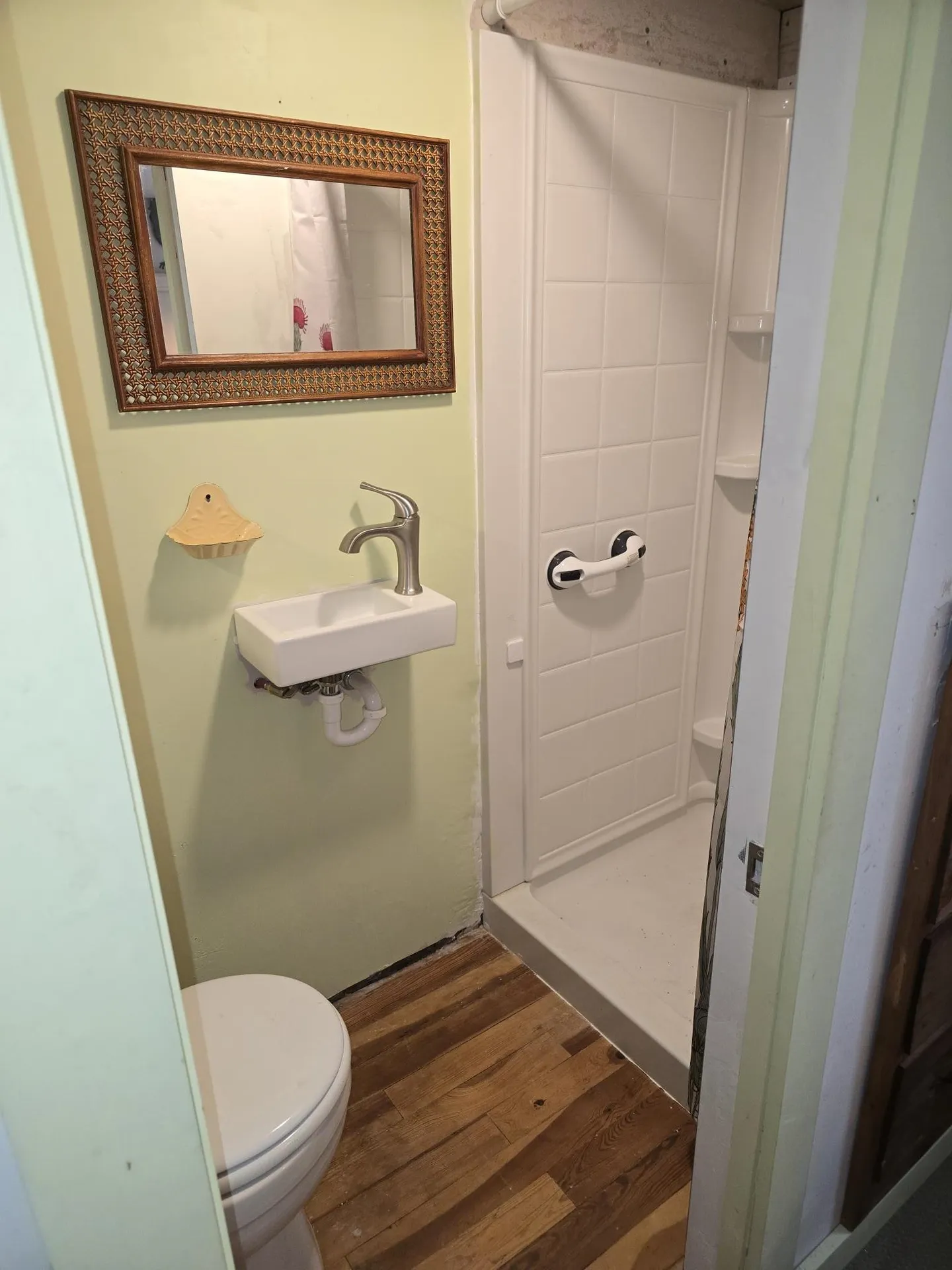 8 42nd Street Claremont NH 03743