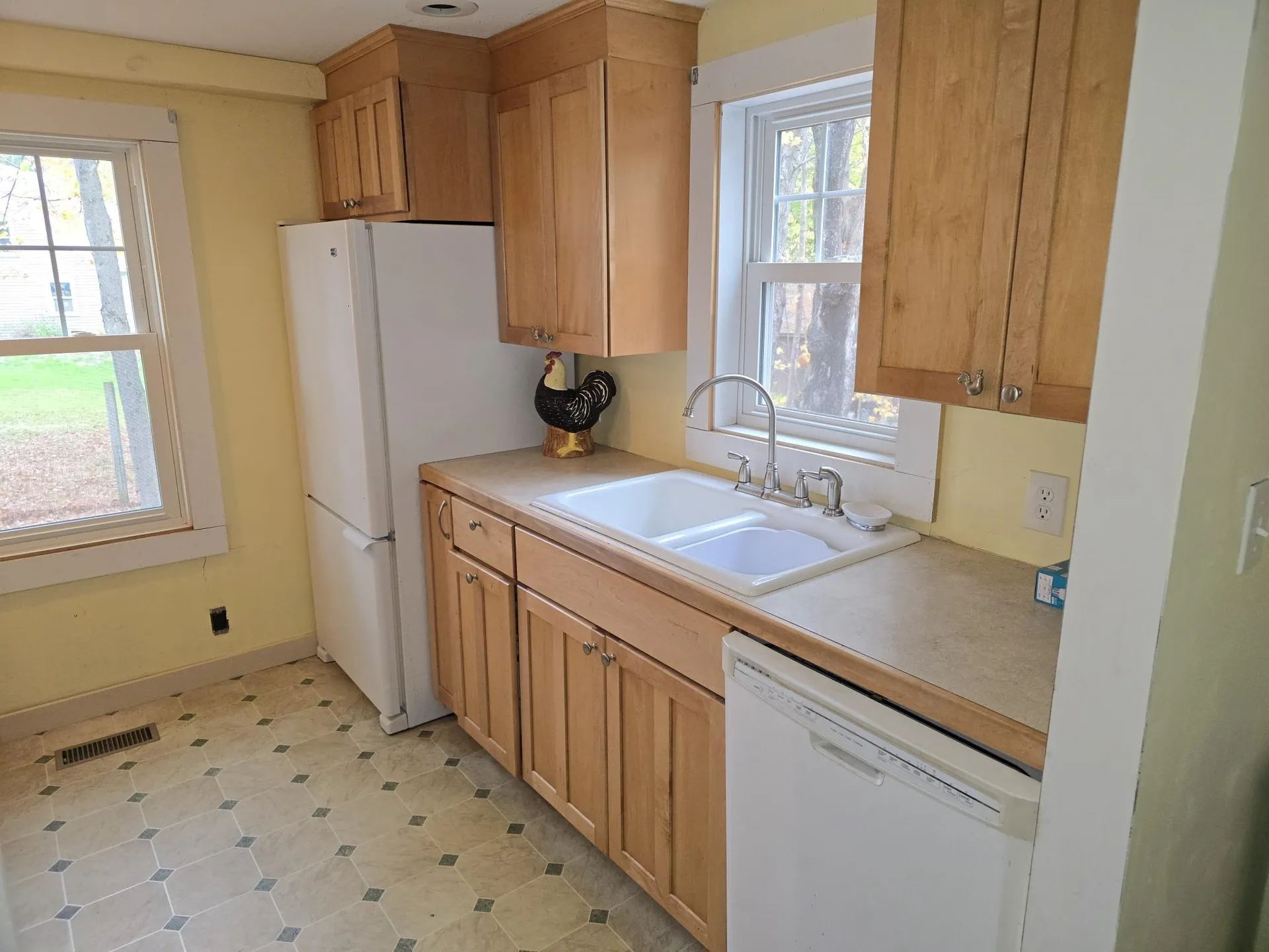 8 42nd Street Claremont NH 03743