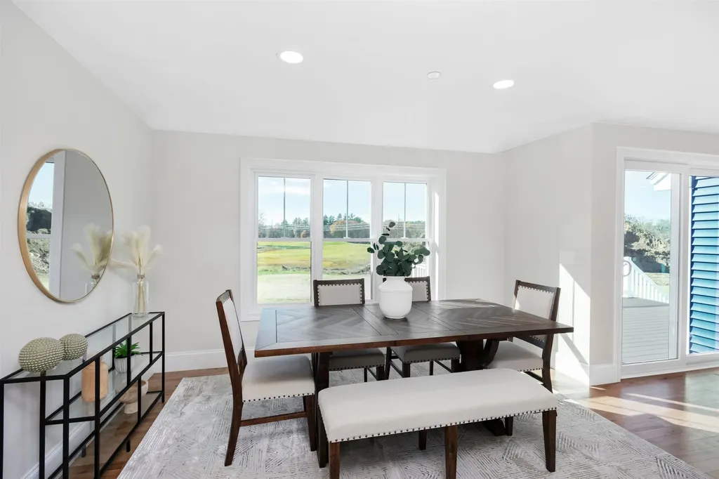 8 Acadia Drive Hudson NH 03051