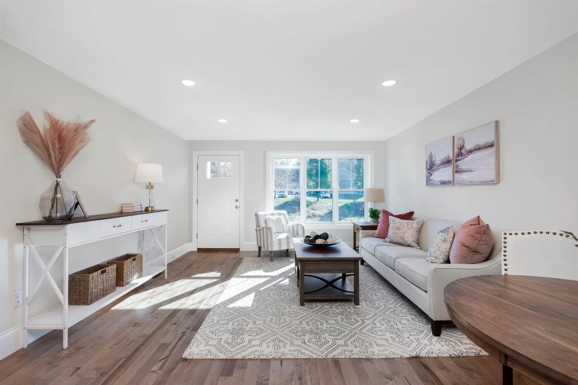 8 Acadia Drive Hudson NH 03051