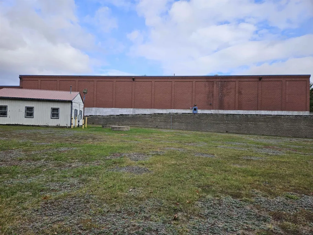 352 Papermill Road Ryegate VT 05042