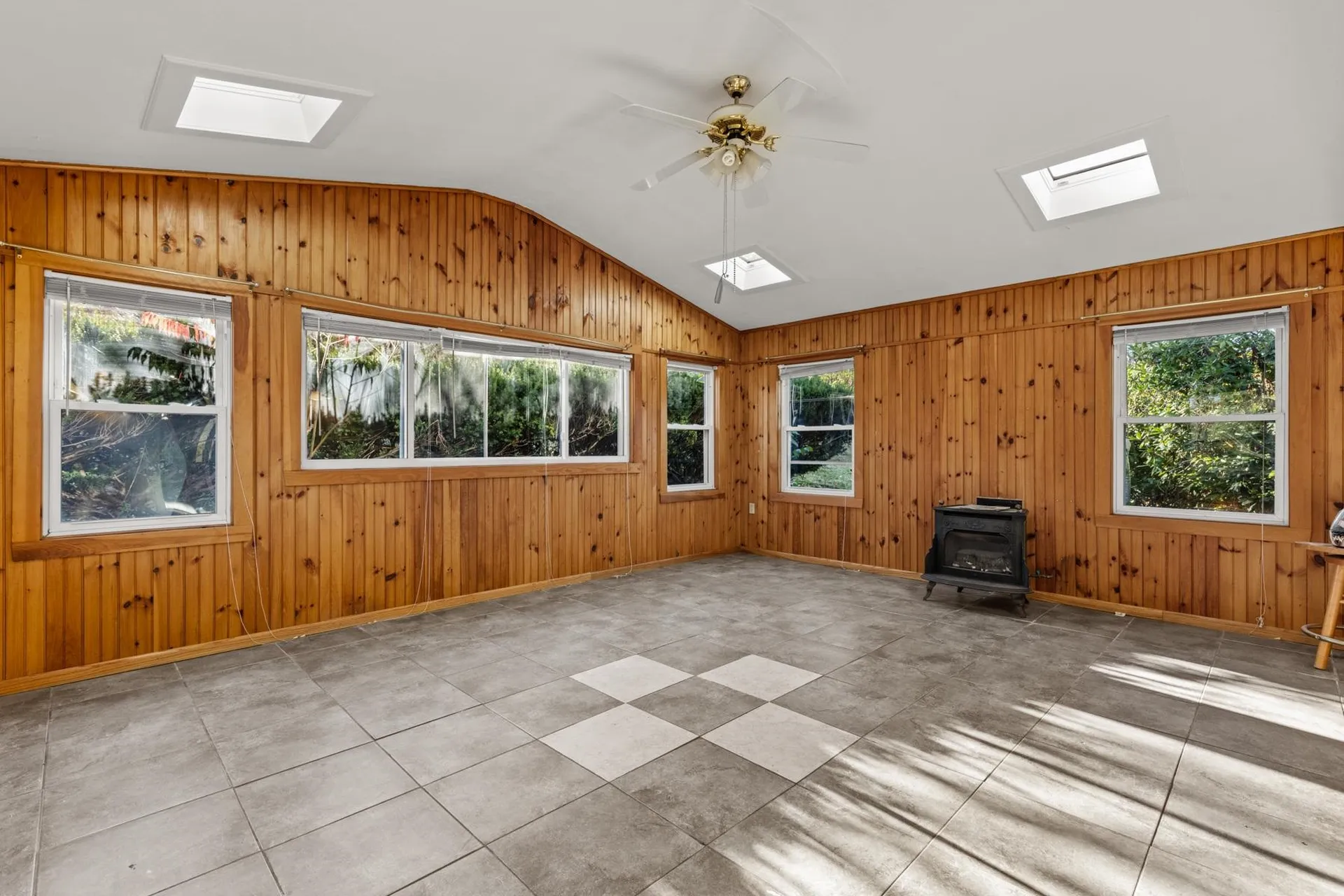 60 Ocean Road Greenland NH 03840