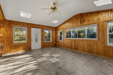 60 Ocean Road Greenland NH 03840