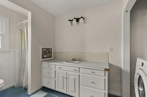 60 Ocean Road Greenland NH 03840