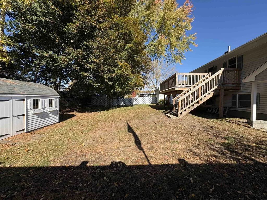 15 Kingston Drive Nashua NH 03060