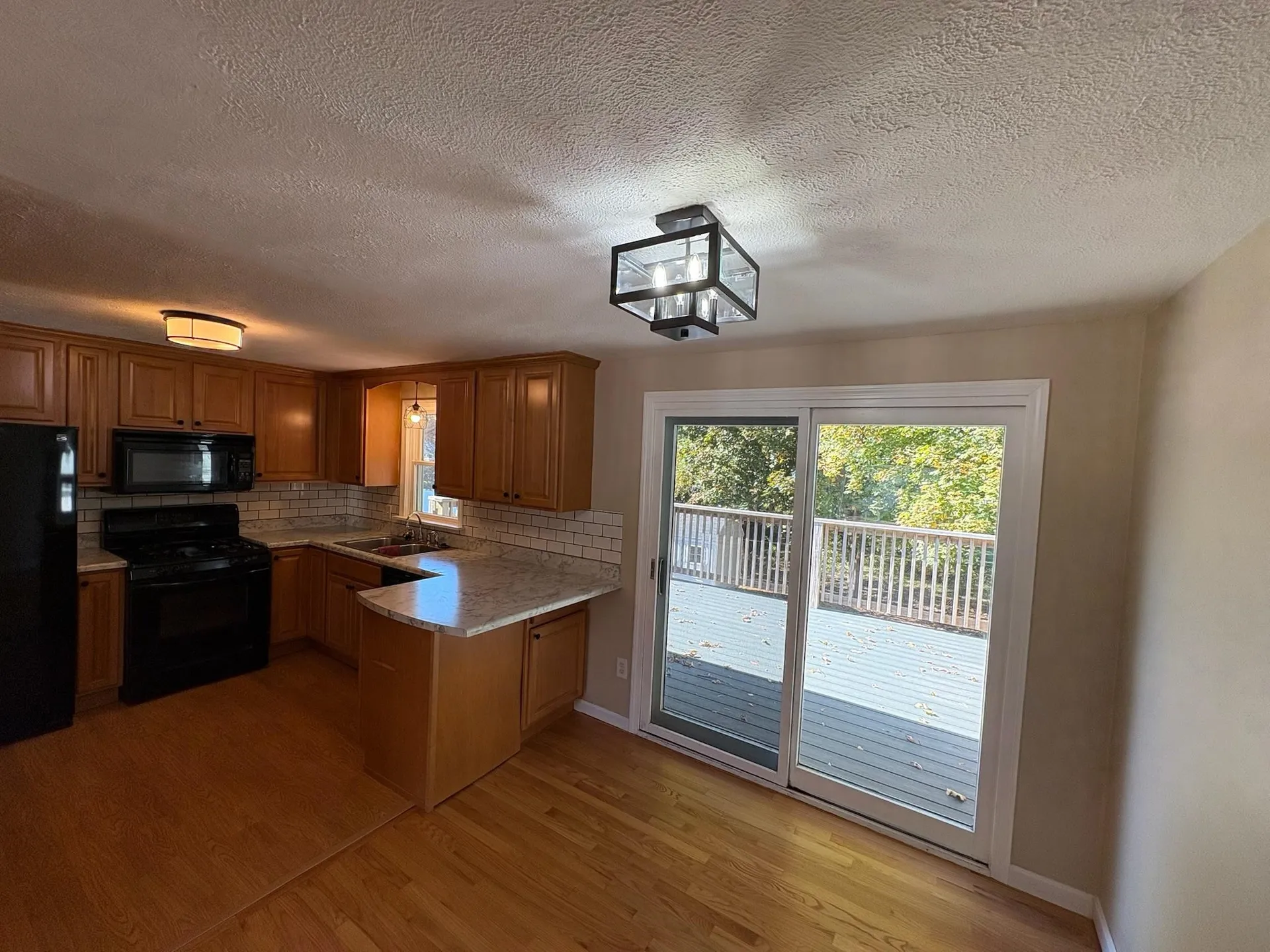 15 Kingston Drive Nashua NH 03060