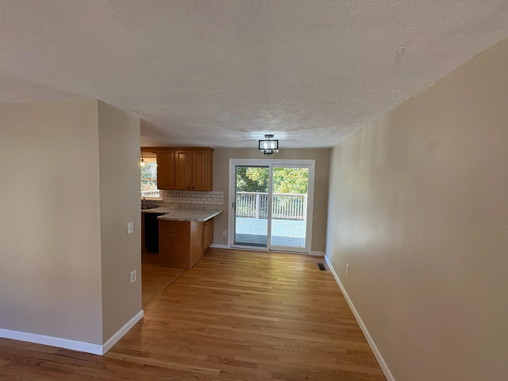 15 Kingston Drive Nashua NH 03060